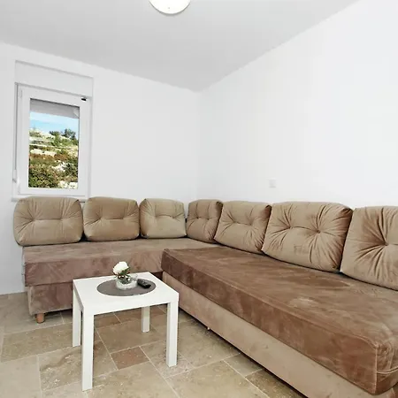 Three-bedroom In Apartman *