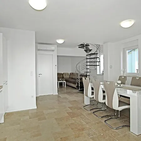 Amazing In With Kitchen