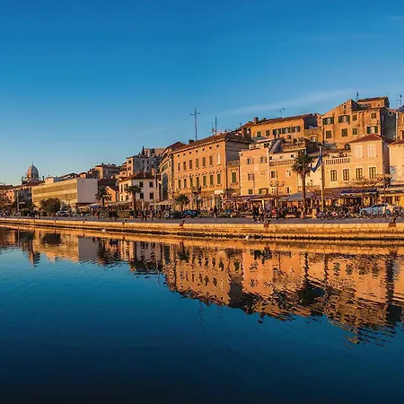 Apartament Three-Bedroom Apartment In Sibenik Szybenik