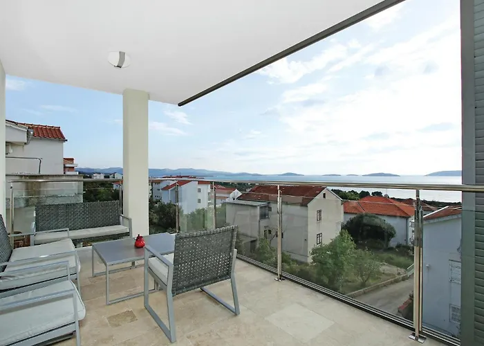 Three-Bedroom Apartment In Sibenik *